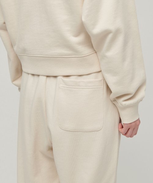 MUSINSA STANDARD WOMAN(ムシンサスタンダードウーマン)の「レディースリラックススウェットパンツ【エッグレット】(スウェットパンツ・レディース・その他・SMALL/MEDIUM/LARGE/X-SMALL)」の6枚目の写真