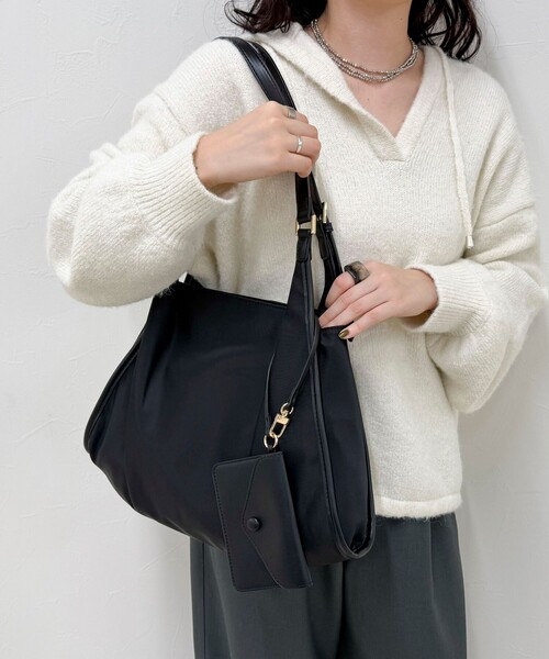 fredy emue（フレディエミュ）の「撥水ベルトハンドルナイロンショルダーバッグ（ショルダーバッグ・レディース・ブラウン系その他/ブラック・FREE）」の2枚目の写真