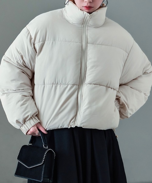 Fashion Letter(ファッションレター)の「ショート丈 パフジャケット(ダウンジャケット/コート・レディース・ブラック/オフホワイト/モカ・M/L)」の2枚目の写真