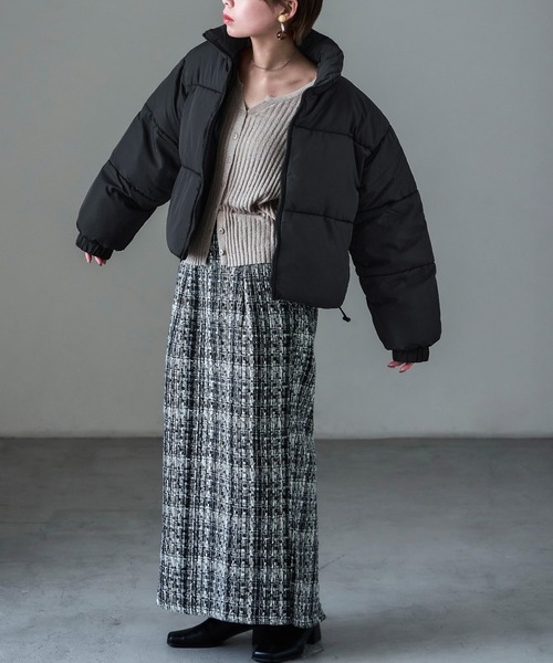 Fashion Letter(ファッションレター)の「ショート丈 パフジャケット(ダウンジャケット/コート・レディース・ブラック/オフホワイト/モカ・M/L)」の17枚目の写真