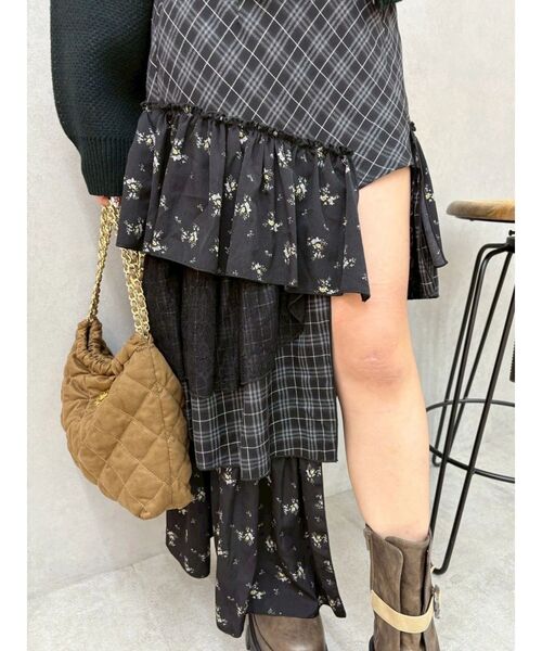 EVRIS（エヴリス）の「ミックスドッキングアシンメトリースカート（スカート・レディース・その他1/ホワイト・FREE）」の10枚目の写真