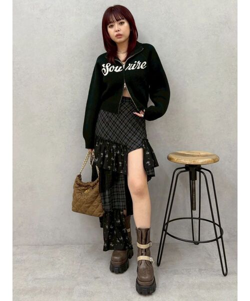 EVRIS（エヴリス）の「ミックスドッキングアシンメトリースカート（スカート・レディース・その他1/ホワイト・FREE）」の11枚目の写真