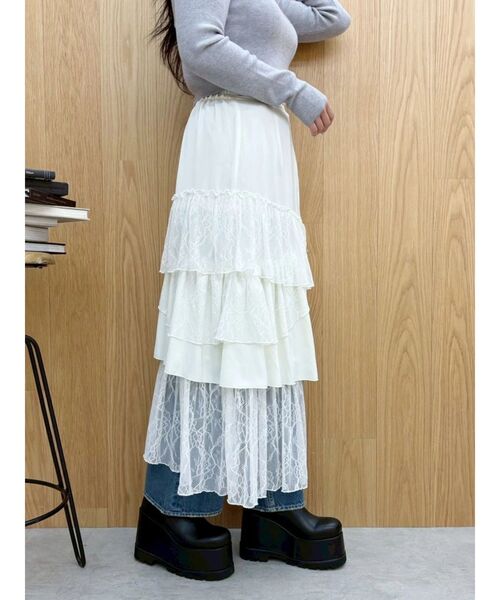 EVRIS(エヴリス)の「ミックスドッキングアシンメトリースカート(スカート・レディース・その他1/ホワイト・FREE)」の7枚目の写真