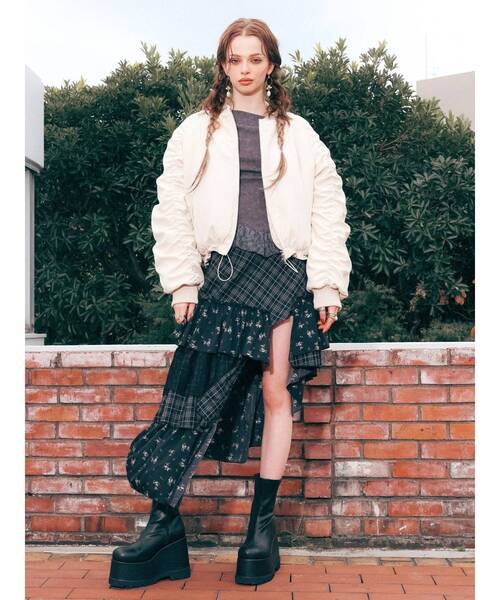 EVRIS(エヴリス)の「ミックスドッキングアシンメトリースカート(スカート・レディース・その他1/ホワイト・FREE)」の13枚目の写真