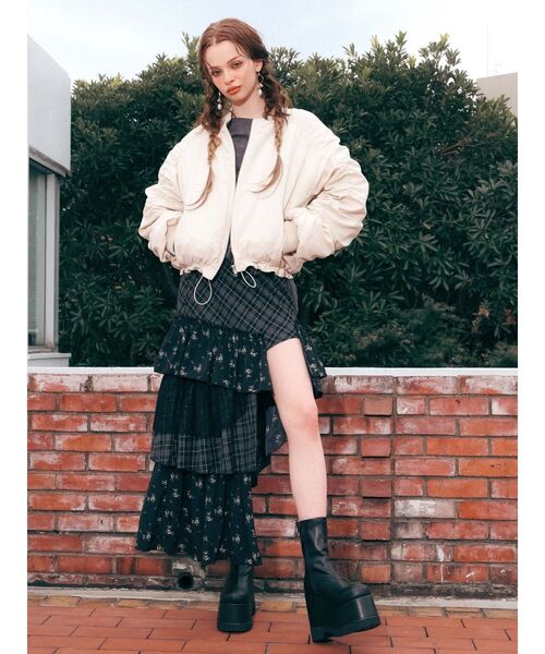 EVRIS(エヴリス)の「ミックスドッキングアシンメトリースカート(スカート・レディース・その他1/ホワイト・FREE)」の14枚目の写真