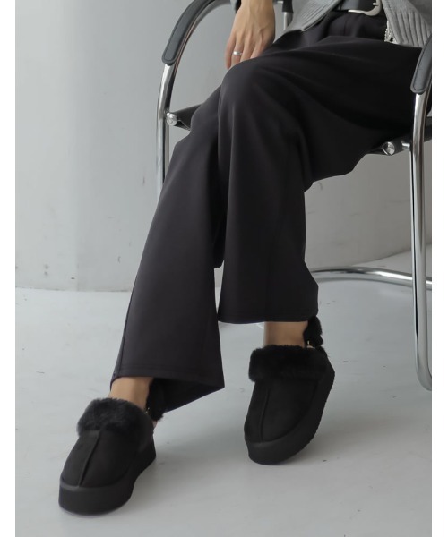 Re:EDIT（リエディ）の「[大きいサイズ有]ステッチムートン厚底ショートブーツ（スリッポン・レディース・ブラック/キャメル・SMALL/MEDIUM/LARGE/X-LARGE/XX-LARGE）」の9枚目の写真