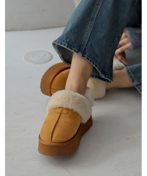 Re:EDIT（リエディ）の「[大きいサイズ有]ステッチムートン厚底ショートブーツ（スリッポン・レディース・ブラック/キャメル・SMALL/MEDIUM/LARGE/X-LARGE/XX-LARGE）」の6枚目の写真