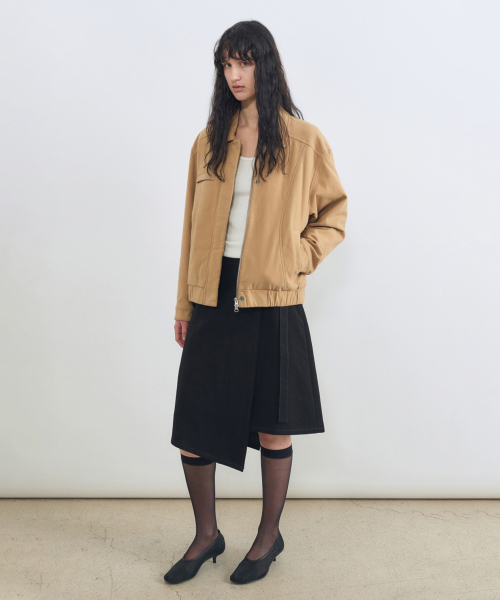 INSILENCE WOMEN(インサイレンスウーマン)の「ウォッシュドモールスキンジャンパー BEIGE(デニムジャケット・レディース・その他・MEDIUM/SMALL)」の3枚目の写真