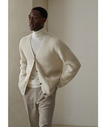 IOLO（イオロ）の「バルキーリップVネックカーディガン_アイボリー（カーディガン/ボレロ）」