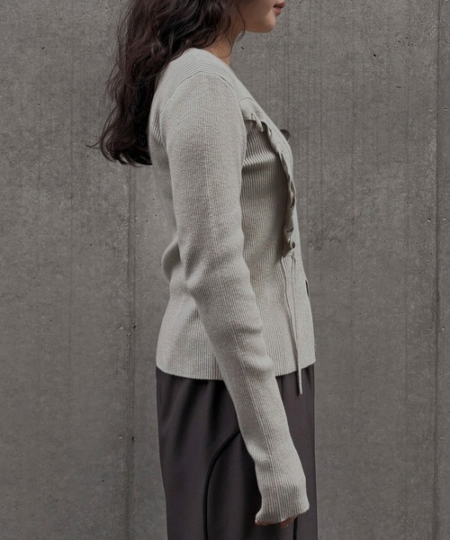 &g'aime(アンジェム)の「【&g'aime 】 レースアップリブニット lace-up ribbed knit top(ニット/セーター・レディース・ブラック/アイボリー/ブルー・FREE)」の7枚目の写真