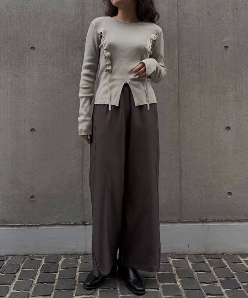 &g'aime(アンジェム)の「【&g'aime 】 レースアップリブニット lace-up ribbed knit top(ニット/セーター・レディース・ブラック/アイボリー/ブルー・FREE)」の12枚目の写真