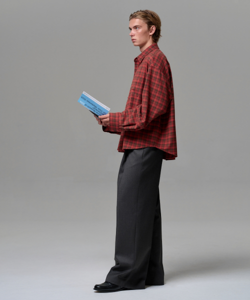 ERA（エラ）の「UNISEX VINTAGE CHECK SHIRT - RED（シャツ/ブラウス・レディース・レッド・SMALL/MEDIUM/LARGE）」の8枚目の写真