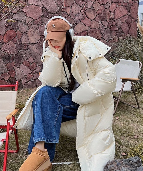 Ressaca（レサーカ）の「フード付きロングダウンジャケット（ダウンジャケット/コート・レディース・ベージュ/ホワイト/ブラック・M）」の8枚目の写真