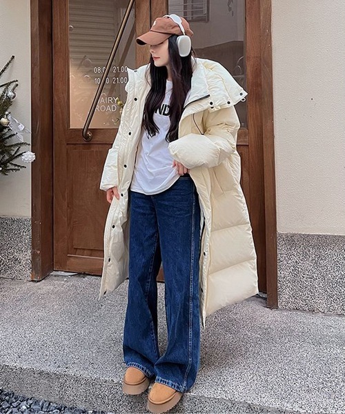 Ressaca（レサーカ）の「フード付きロングダウンジャケット（ダウンジャケット/コート・レディース・ベージュ/ホワイト/ブラック・M）」の7枚目の写真