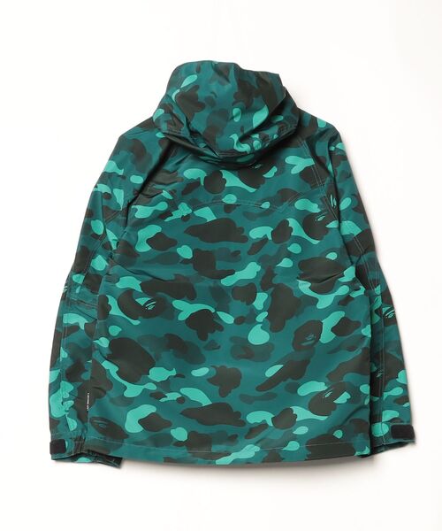 A BATHING APE(アベイシングエイプ)の「COLOR CAMO SNOWBOARD JACKET(ミリタリージャケット・メンズ・グリーン・MEDIUM/X-LARGE/XX-LARGE/SMALL/LARGE)」の4枚目の写真