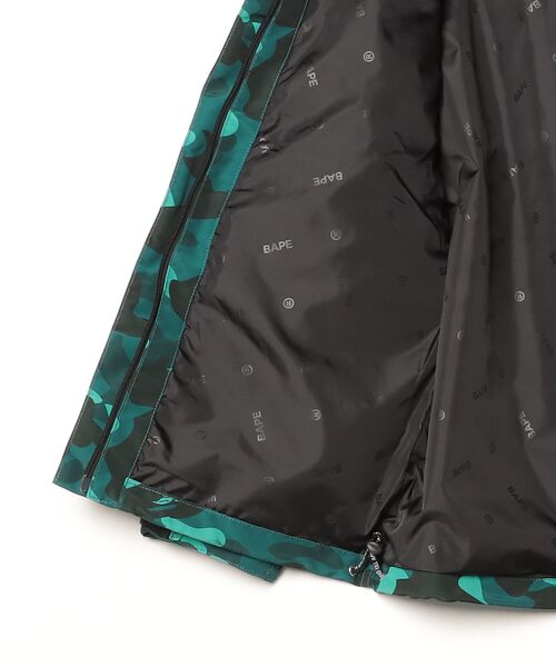 A BATHING APE(アベイシングエイプ)の「COLOR CAMO SNOWBOARD JACKET(ミリタリージャケット・メンズ・グリーン・MEDIUM/X-LARGE/XX-LARGE/SMALL/LARGE)」の5枚目の写真