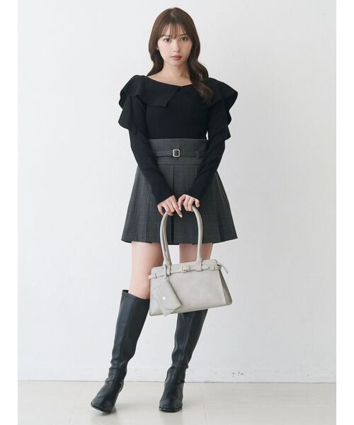 MERCURYDUO(マーキュリーデュオ)の「ベルト付きチェックプリーツミニスカパン(スカート・レディース・ブラック/グレー・SMALL/MEDIUM)」の4枚目の写真