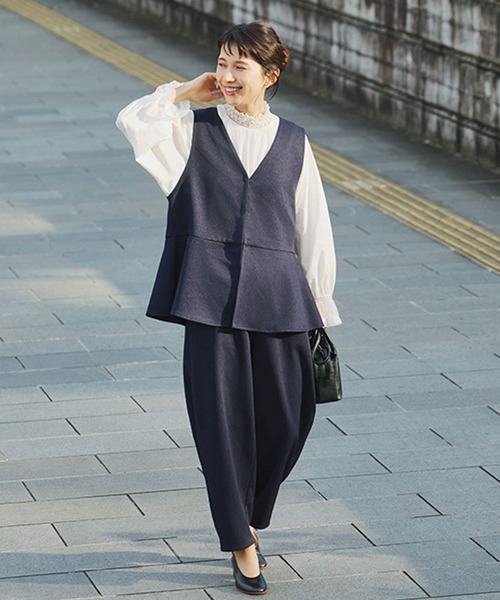 studio CLIP(スタディオクリップ)の「ボリュームレーススリーブブラウス《オケージョン2026SS》(シャツ/ブラウス・レディース・オフホワイト/ブラック/ライトグレー・FREE)」の7枚目の写真