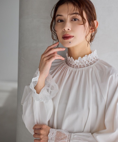 studio CLIP(スタディオクリップ)の「ボリュームレーススリーブブラウス《オケージョン2026SS》(シャツ/ブラウス・レディース・オフホワイト/ブラック/ライトグレー・FREE)」の15枚目の写真