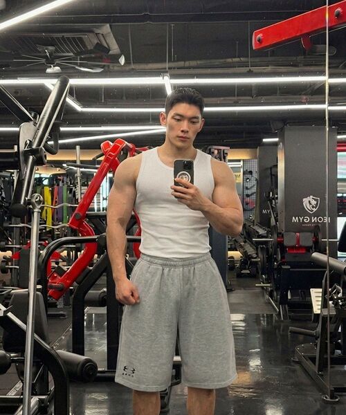 PHERMENON(フェルメノン)の「オーバーサイズワイドバミューダショーツ - グレー(その他パンツ・メンズ・その他・1/2)」の10枚目の写真
