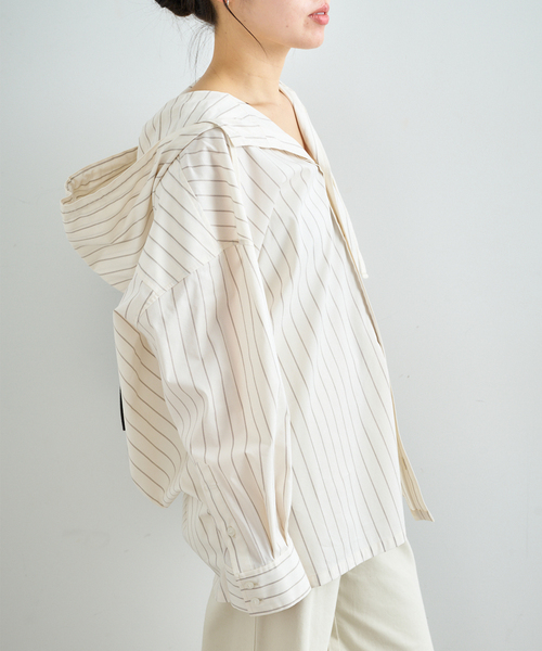 U by SPICK&SPAN（ユーバイスピックアンドスパン）の「オーバーフードシャツ（シャツ/ブラウス・レディース・ホワイト/ベージュ・FREE）」の2枚目の写真