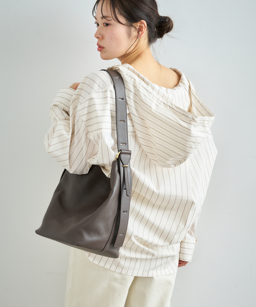 U by SPICK&SPAN（ユーバイスピックアンドスパン）の「オーバーフードシャツ（シャツ/ブラウス・レディース・ホワイト/ベージュ・FREE）」の18枚目の写真