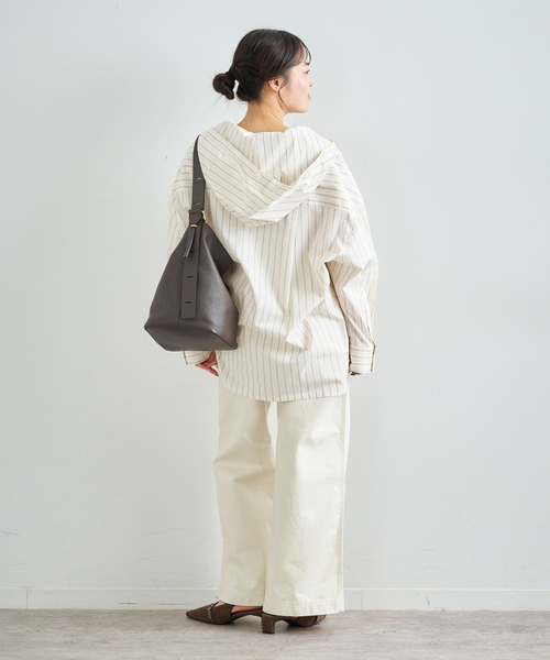 U by SPICK&SPAN（ユーバイスピックアンドスパン）の「オーバーフードシャツ（シャツ/ブラウス・レディース・ホワイト/ベージュ・FREE）」の21枚目の写真