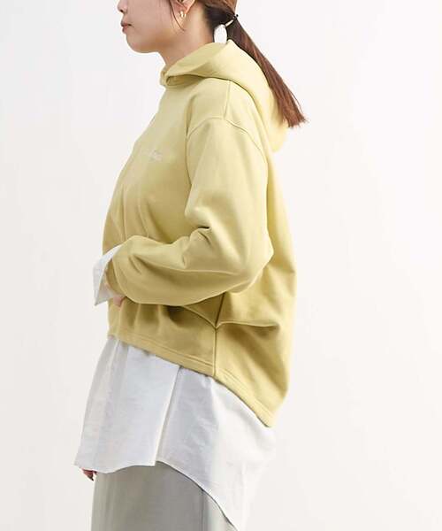CONVERSE TOKYO(コンバーストウキョウ)の「BACK STAR★ SIDE TUCK HOODIE(パーカー・レディース・イエロー/杢グレー/ピンク・FREE)」の5枚目の写真
