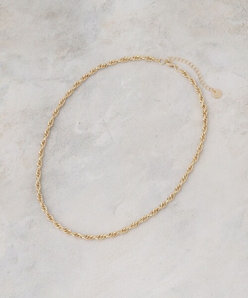 OPAQUE.CLIP（オペークドットクリップ）の「ねじれチェーンネックレス（ネックレス・レディース・シルバー/ゴールド・00）」の2枚目の写真