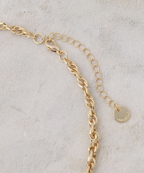 OPAQUE.CLIP（オペークドットクリップ）の「ねじれチェーンネックレス（ネックレス・レディース・シルバー/ゴールド・00）」の6枚目の写真