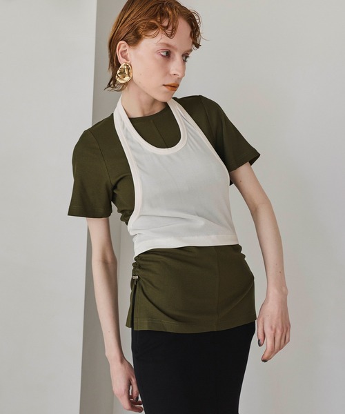 OMMO(オーエムエムオー)の「SHEER HALTER LAYERED T-SH(Tシャツ/カットソー・レディース・ブラック/カーキ/グレー・F)」の1枚目の写真