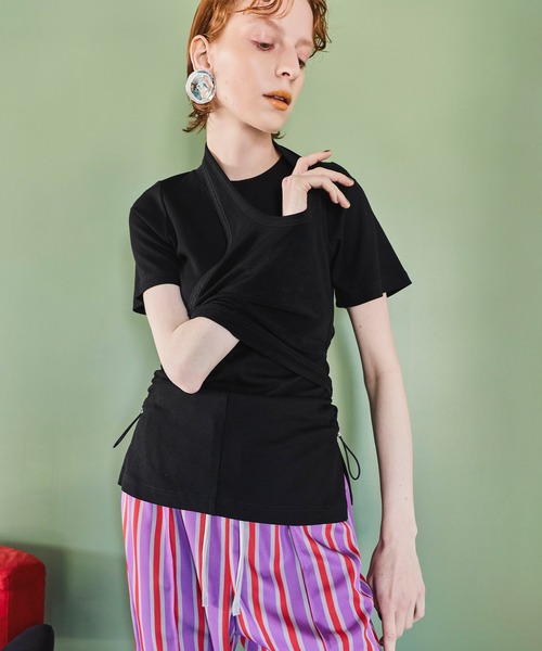 OMMO(オーエムエムオー)の「SHEER HALTER LAYERED T-SH(Tシャツ/カットソー・レディース・ブラック/カーキ/グレー・F)」の2枚目の写真