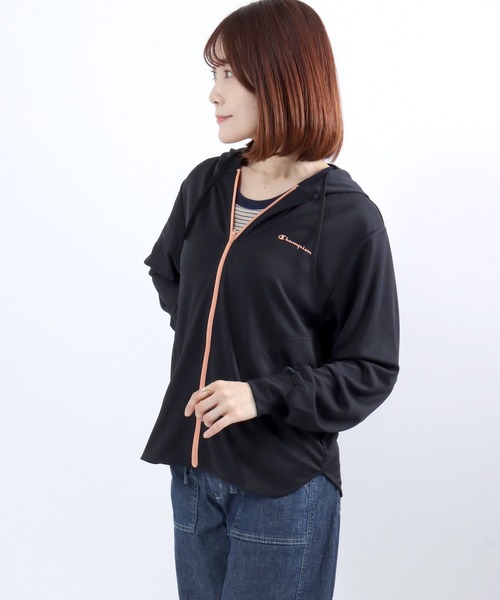 Champion(チャンピオン)の「Champion(チャンピオン)ドライメッシュ UVカット ジップアップパーカー レディース 速乾 抗菌防臭 軽量スポーツパーカー(パーカー・レディース・ネイビー/ホワイト/ブラック/ライトピンク/サックスブルー・M/L)」の6枚目の写真