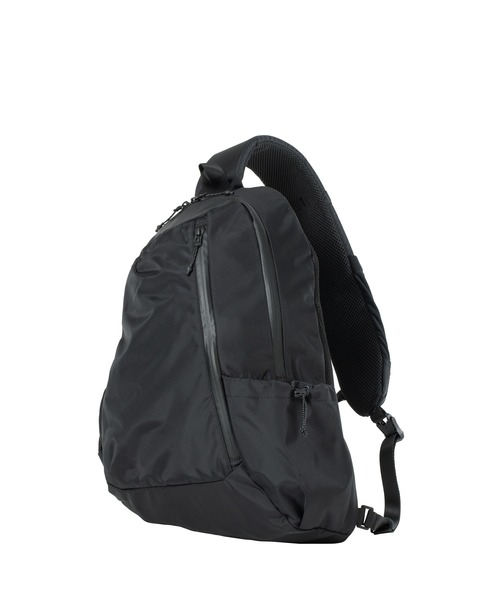 Snow Peak(スノーピーク)の「Snow Peak / Anywhere Multi Shoulder Bag マルチショルダーバッグ(ショルダーバッグ・メンズ・ブラック/アーミー・ONE SIZE)」の2枚目の写真