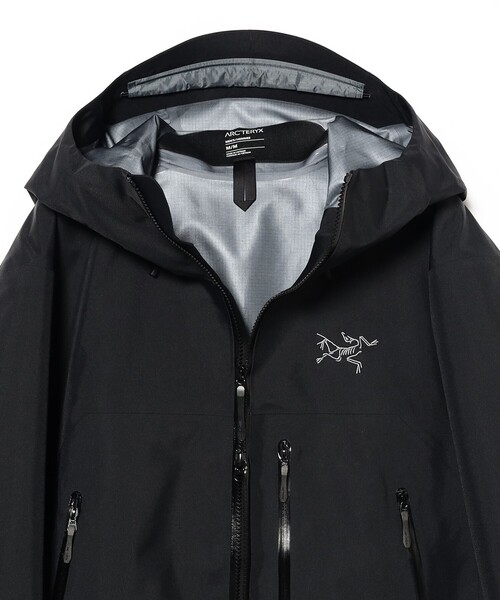 ARC'TERYX(アークテリクス)の「ARCTERYX / Beta SV Jacket M(ブルゾン・メンズ・ブラック・LARGE/MEDIUM)」の3枚目の写真