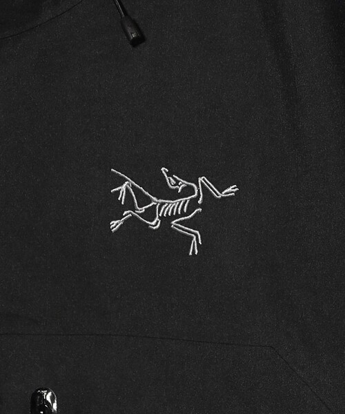 ARC'TERYX(アークテリクス)の「ARCTERYX / Beta SV Jacket M(ブルゾン・メンズ・ブラック・LARGE/MEDIUM)」の4枚目の写真