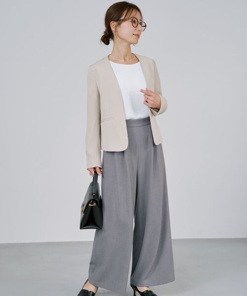 COHINA(コヒナ)の「トリアセジョーゼットノーカラージャケット 【低身長・小柄女性】(ノーカラージャケット・レディース・ネイビー/ベージュ/ブラック・S/XS)」の18枚目の写真