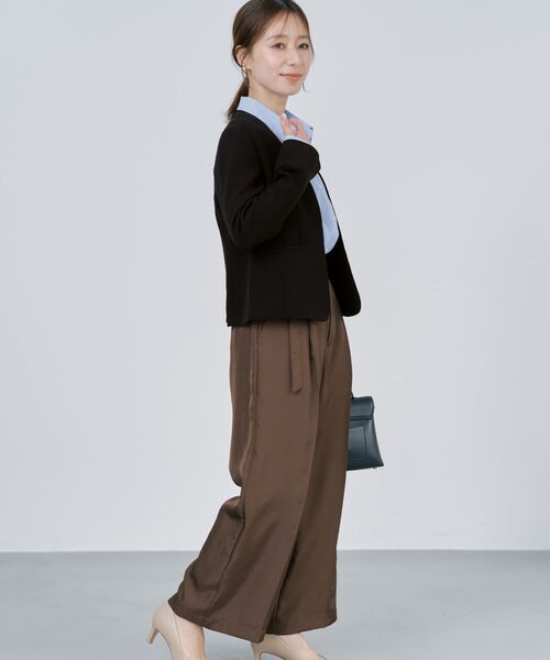 COHINA(コヒナ)の「トリアセジョーゼットノーカラージャケット 【低身長・小柄女性】(ノーカラージャケット・レディース・ネイビー/ベージュ/ブラック・S/XS)」の22枚目の写真