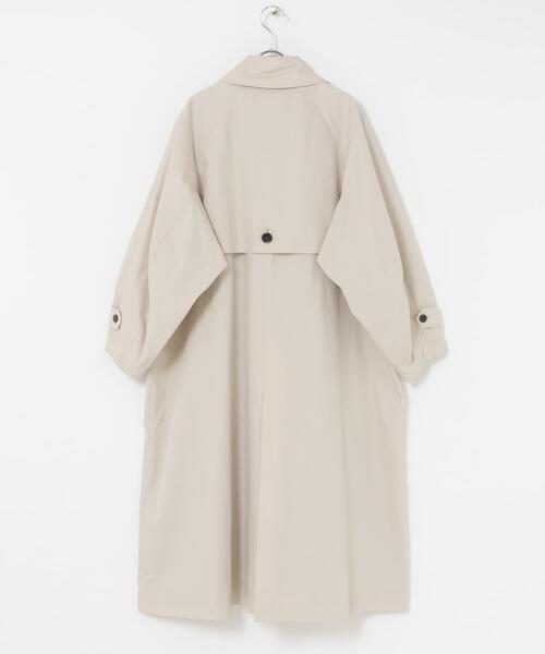 URBAN RESEARCH DOORS（アーバンリサーチドアーズ）の「袖ボリュームスタンドコート（トレンチコート・レディース・ベージュ/ライトベージュ・FREE）」の18枚目の写真