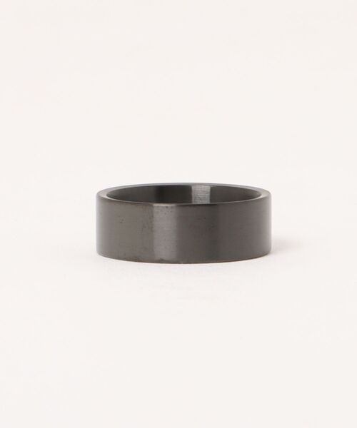Daniel Wellington（ダニエルウェリントン）の「Line Ring Brushed 8.0MM ブラッシュ仕上げ シルバー／グレー（リング・メンズ・グレー/シルバー・58/60/62/64/66/68/70）」の11枚目の写真