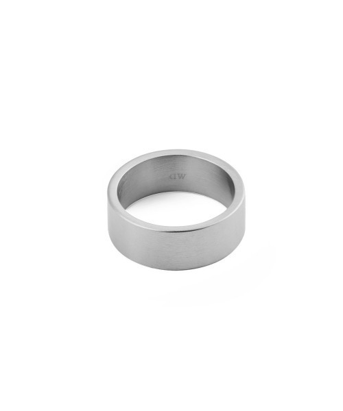 Daniel Wellington（ダニエルウェリントン）の「Line Ring Brushed 8.0MM ブラッシュ仕上げ シルバー／グレー（リング・メンズ・グレー/シルバー・58/60/62/64/66/68/70）」の6枚目の写真