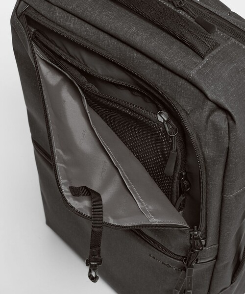 Samsonite(サムソナイト)の「【別注】<Samsonite>GLR サブリム 2WAY BAG M ブリーフケース バックパック -撥水-(バックパック/リュック・メンズ・ダークグレー・FREE)」の17枚目の写真