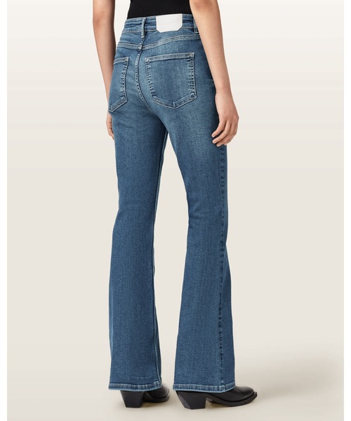 ALLSAINTS（オールセインツ）の「MAISIE BOOTCUT DENIM JEANS | MAISIE ブーツカット デニム ジーンズ（デニムパンツ・レディース・インディゴブルー・26/27/25/24）」の4枚目の写真