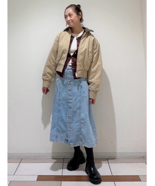 GAP(ギャップ)の「オーバーサイズ ボンバージャケット(ブルゾン・レディース・ベージュ・M/S/L/XS/XXS)」の5枚目の写真