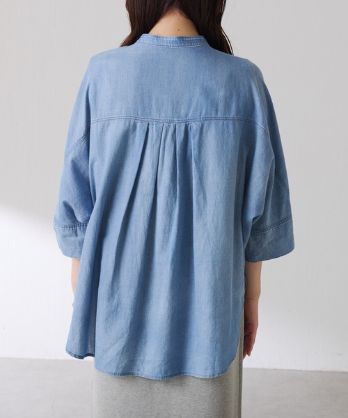 COLLAGE GALLARDAGALANTE（コラージュガリャルダガランテ）の「Q.anos/ライトデニムドルマンシャツ（シャツ/ブラウス・レディース・サックスブルー/ブルー/オフホワイト・FREE）」の14枚目の写真