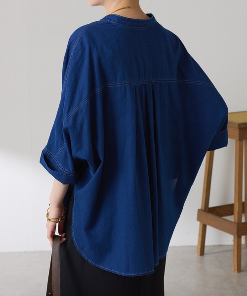 COLLAGE GALLARDAGALANTE（コラージュガリャルダガランテ）の「Q.anos/ライトデニムドルマンシアーシャツ（シャツ/ブラウス・レディース・サックスブルー/ブルー/オフホワイト・FREE）」の20枚目の写真