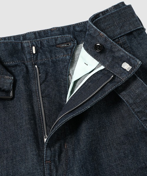 LEMAIRE（ルメール）の「TWISTED BELTED PANTS（デニムパンツ・メンズ・ネイビー・M/S）」の6枚目の写真