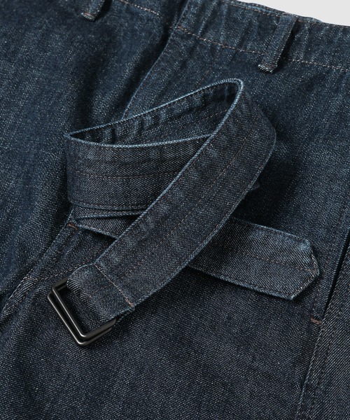 LEMAIRE（ルメール）の「TWISTED BELTED PANTS（デニムパンツ・メンズ・ネイビー・M/S）」の7枚目の写真