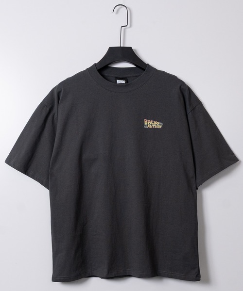 JOHN'S CLOSET（ジョンズクローゼット）の「【15】〔BACK TO THE FUTURE/バックトゥザフューチャー〕ユーズドライク半袖Tシャツ デロリアン/マーティ（Tシャツ/カットソー・メンズ・ブラック系1/ホワイト系2/ホワイト系1/ブラック系2・MEDIUM/X-LARGE/LARGE）」の7枚目の写真