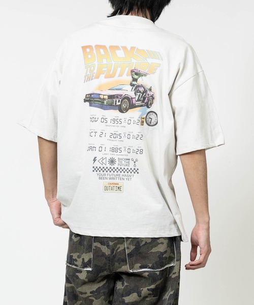 JOHN'S CLOSET（ジョンズクローゼット）の「【15】〔BACK TO THE FUTURE/バックトゥザフューチャー〕ユーズドライク半袖Tシャツ デロリアン/マーティ（Tシャツ/カットソー・メンズ・ブラック系1/ホワイト系2/ホワイト系1/ブラック系2・MEDIUM/X-LARGE/LARGE）」の10枚目の写真